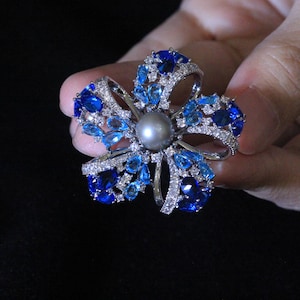 Tahitian Pearl Brooch: Floral Convertible Brooch Necklace