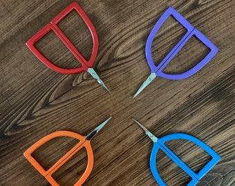 Pudgie Scissors by Kelmscott Designs great for embroidery, cross stitch, quilting