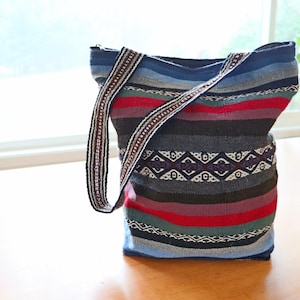 Handgemachte Tasche aus reiner Alpakawolle - natürlich gefärbt und ethisch hergestellt