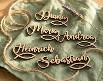 Platzkarten Taufe Holz für Gläser | Personalisierte Tischkarten Kommunion Firmung Konfirmation | Glasanhänger Name Fisch Ichthys Tischdeko