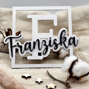 Decoración personalizada para baby shower: placa de madera con letra y nombre, regalo para bebé, letrero para puerta de guardería, hecho a mano y único.