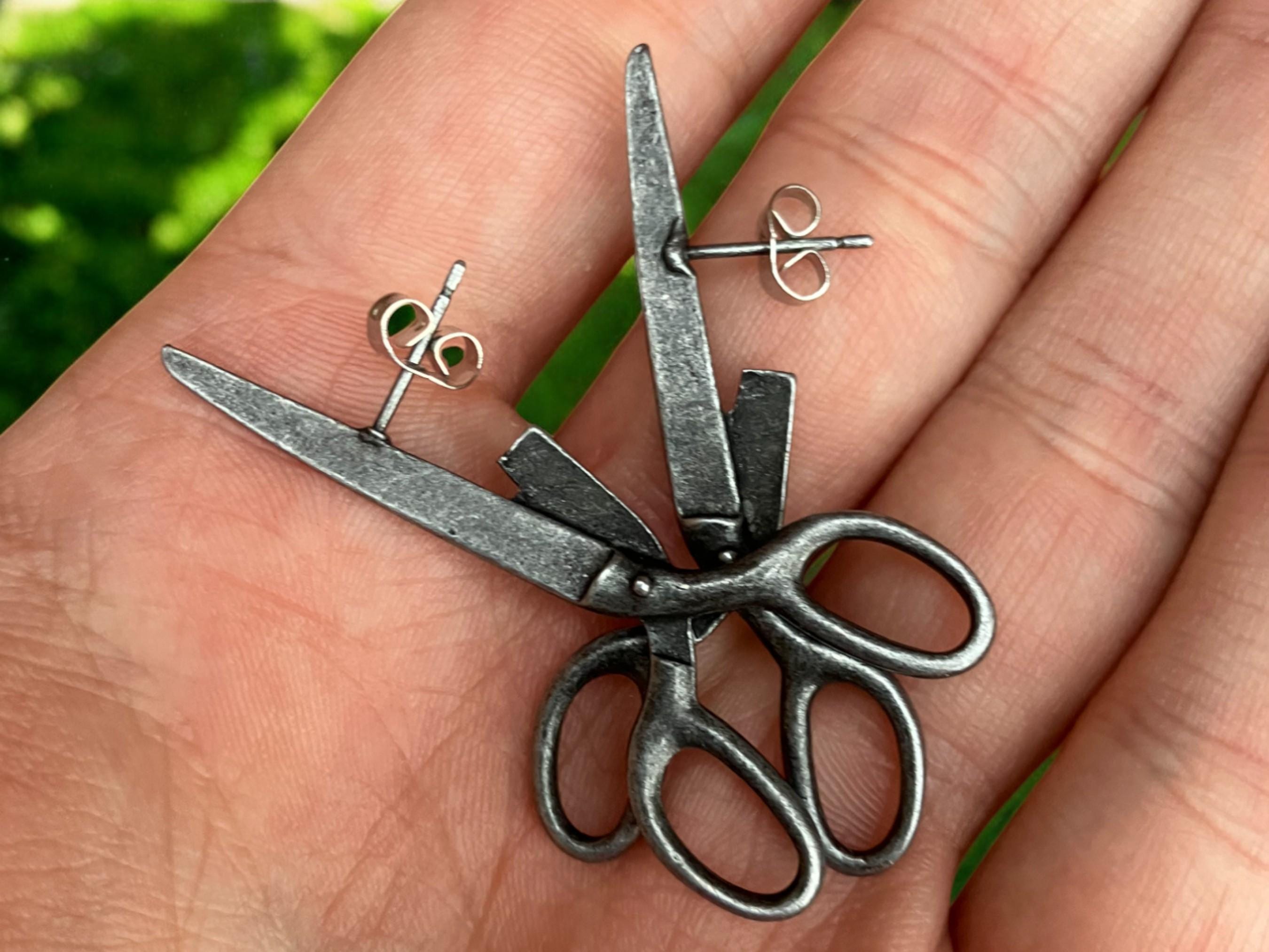 Scissor Earrings - Streetwear Earrings - Unique Stud Earrings - Stainless Steel - Y2K - Grunge - Alternative standout earrings