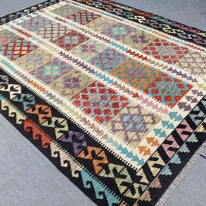 Mehrfarbiger afghanischer Chobi Kelim Teppich - 1,8 x 2,5 m Handgewebte Wolle, Tribal Geometrischer Teppich