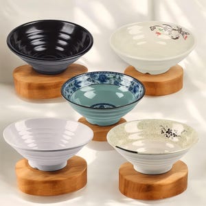 Handmade Japanese Ceramic Ramen Bowl - Pho Bowl and Soup Bowl with Elegant Floral Designs - Perfect for Noodles, Pho, or Home Decor