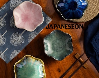 Japanese Ceramic Lotus Leaf Mini Bowl Handmade Appetizer Dish Dipping Bowl Sauce Bowl Ramekin for Sushi Soy Sauce Condiments Unique Gift Set