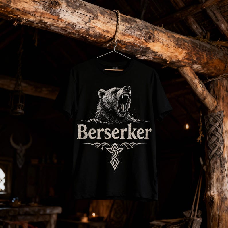 Wikinger T-Shirt mit Bärenmotiv und Berserker-Schriftzug.