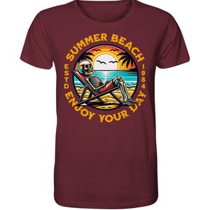 Funny Skeleton Summer Shirt – Retro Beach T-Shirt – Organic Cotton Tee for Beach Lovers & Dark Humor Fans