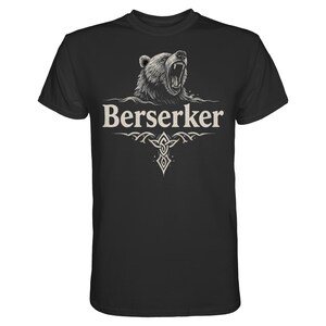 Nordic Warrior Shirt mit Bär und Ornamenten – inspiriert von der Mythologie.