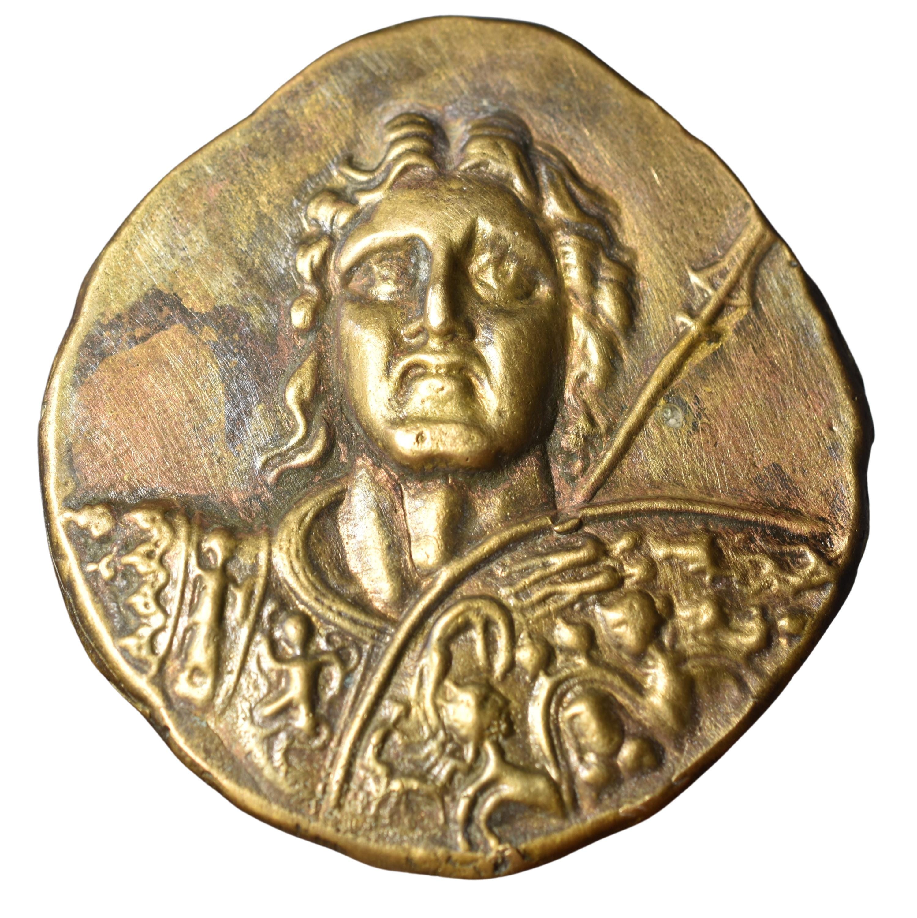 アレクサンドロス3世、アブキールのブロンズ鋳造金メダリオン、ローマ帝国、西暦200～250年頃の複製 - Etsy 日本