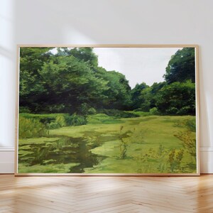 Poster con paesaggio di foresta verde panoramica, stampa artistica da parete con natura, vista serena del bosco, scena tranquilla della foresta, decorazione con vegetazione lussureggiante