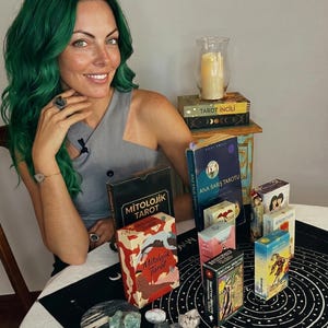 intuitive reading, psychic reader, no tools reading, medium reading, energy reading, pure intuition, psychic advice, soul insight, tarot reading, psychic tarot, future tarot reading, honest answers, spiritual reading