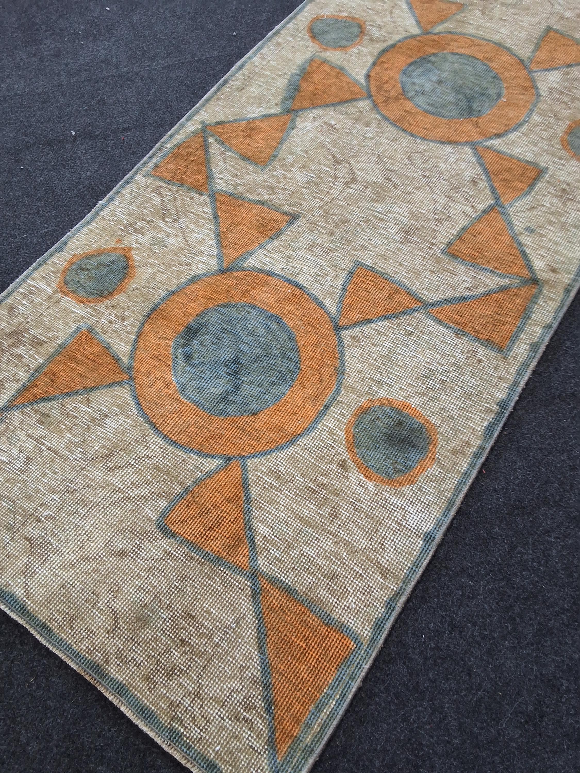 Vintage Turkish Hallway Carpet 3x8, Faded Uşak Style Carpet, Wool