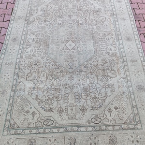 Vintage Turkish Area Rug: 6.6x9.5 ft, Handmade Wool Flat Weave