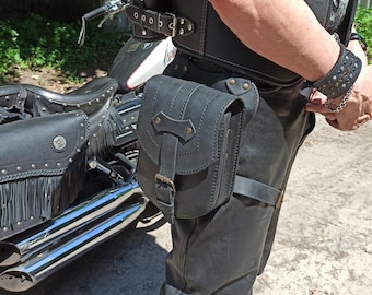 Bolso de cuero rockero, bandolera con calavera, bandolera punk hecha a mano, bolso de hombre moderno, bolso de motociclista