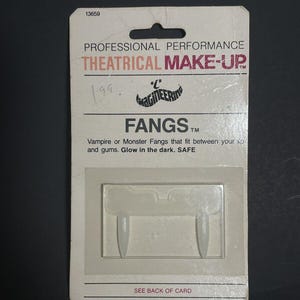 RARE Vintage 1982 Vampire Fangs