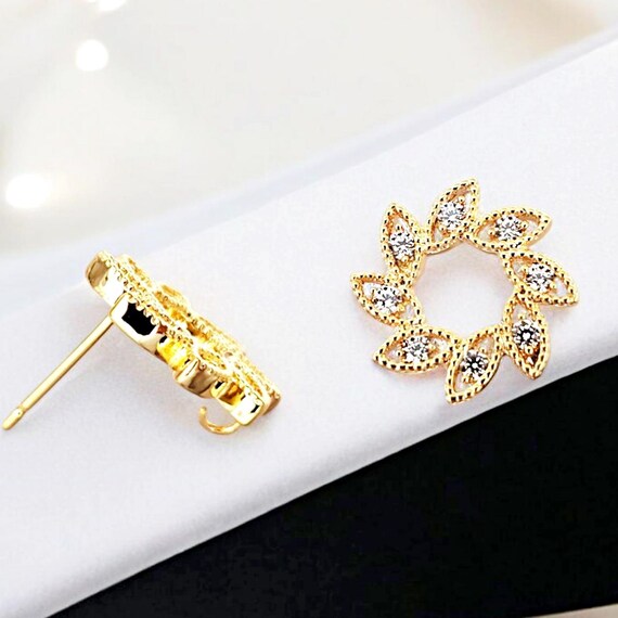 Gold Pinwheel CZ Stud Earrings: Bright Gold Plated Brass