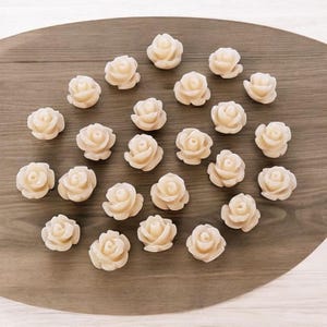 18 pcs TINY SMALL 6mm Creamy Peach color rose flower resin cab cabochons 5053-CP