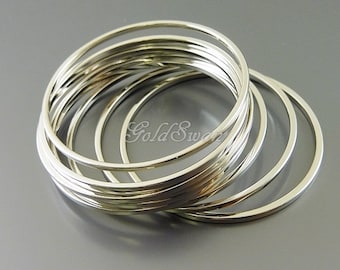 4 pcs plain 30mm circles in shiny rhodium silver finish, round pendants, ring pendants 997-BR-30