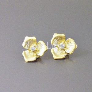 1 pair / 2 pcs Feminine flower post stud earrings, earring components for earring making 1230-MG image 2