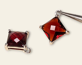 2 pcs Large 10x10 exquisite Garnet glass pendants, in a stunning diamond shape, high-end jewelry supply at wholesale prices P5167R-GA