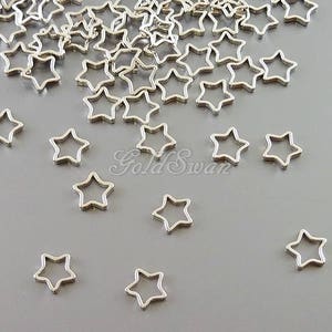 8 pieces Choose Color Gold or Silver tiny 6mm star pendants, tiny open star charms, star confetti 936-BR/BG-6