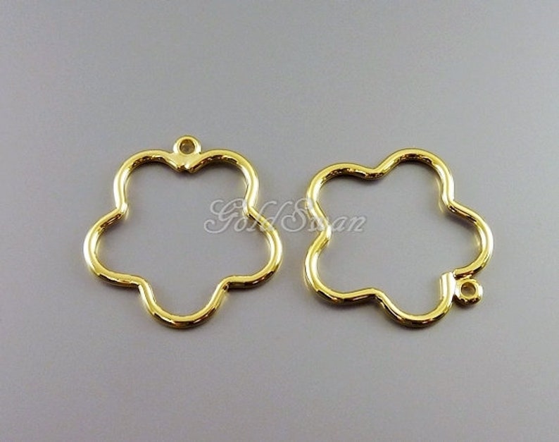 flower silhouette charms cloud charms 2148-BG 15/% SALE 4 pcs shiny gold simple flower shaped pendants