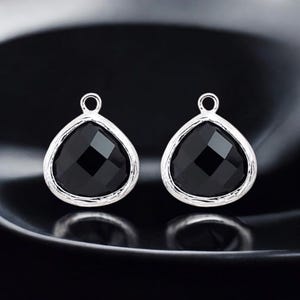 2pcs Black glass in textured bezel setting glass charms for jewelry making 5058R-BL