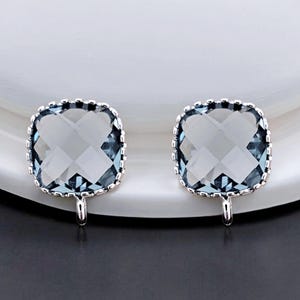 1 pair/2pcs stunning Blue Slate Glass Cushion Cut Square Glass Post Earrings  E5155R-STB
