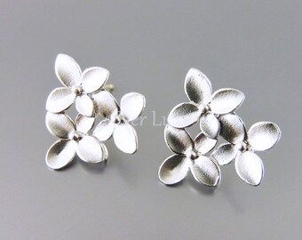 2 pcs / 1 pair sakura cherry blossom flower earrings for bridal / wedding jewelry designs, earring making E1111-MR (1 pair)