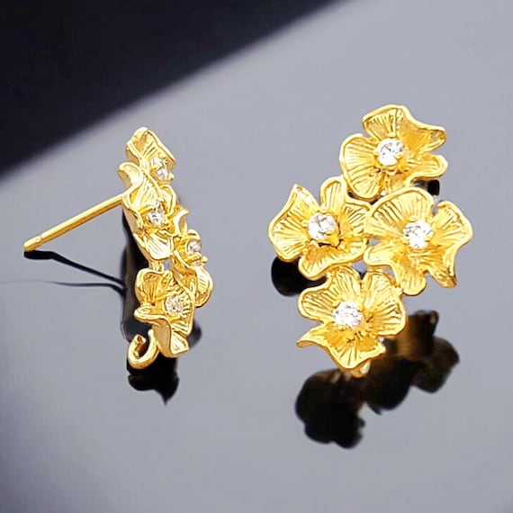 Matte 14K Gold Flower Bouquet Stud Earrings With Cubic Zirconia - Etsy