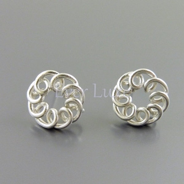 2 pcs /  1 pair Tiny round coiled matte silver donut earrings for jewelry making, contemporary jewelry designs, supplies 1648-MR