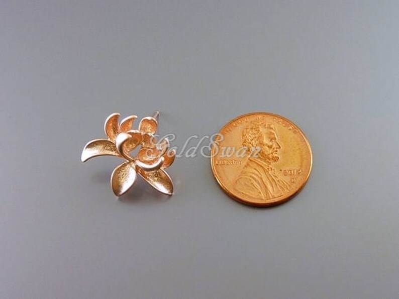 2 pcs / 1 pair matte rose gold beautiful lotus flower earrings, lotus stud earrings E1198-MRG image 3