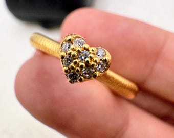 Ole Lynggaard Herzring aus 18-karätigem Gold mit Diamanten | 750er Gelbgold | Originalverpackung | Dänischer Designerschmuck | Größe EU 55