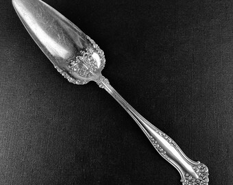 Antique Pie / Cake Server - Avon 1901 - 1847 Rogers - Vintage Silverplate