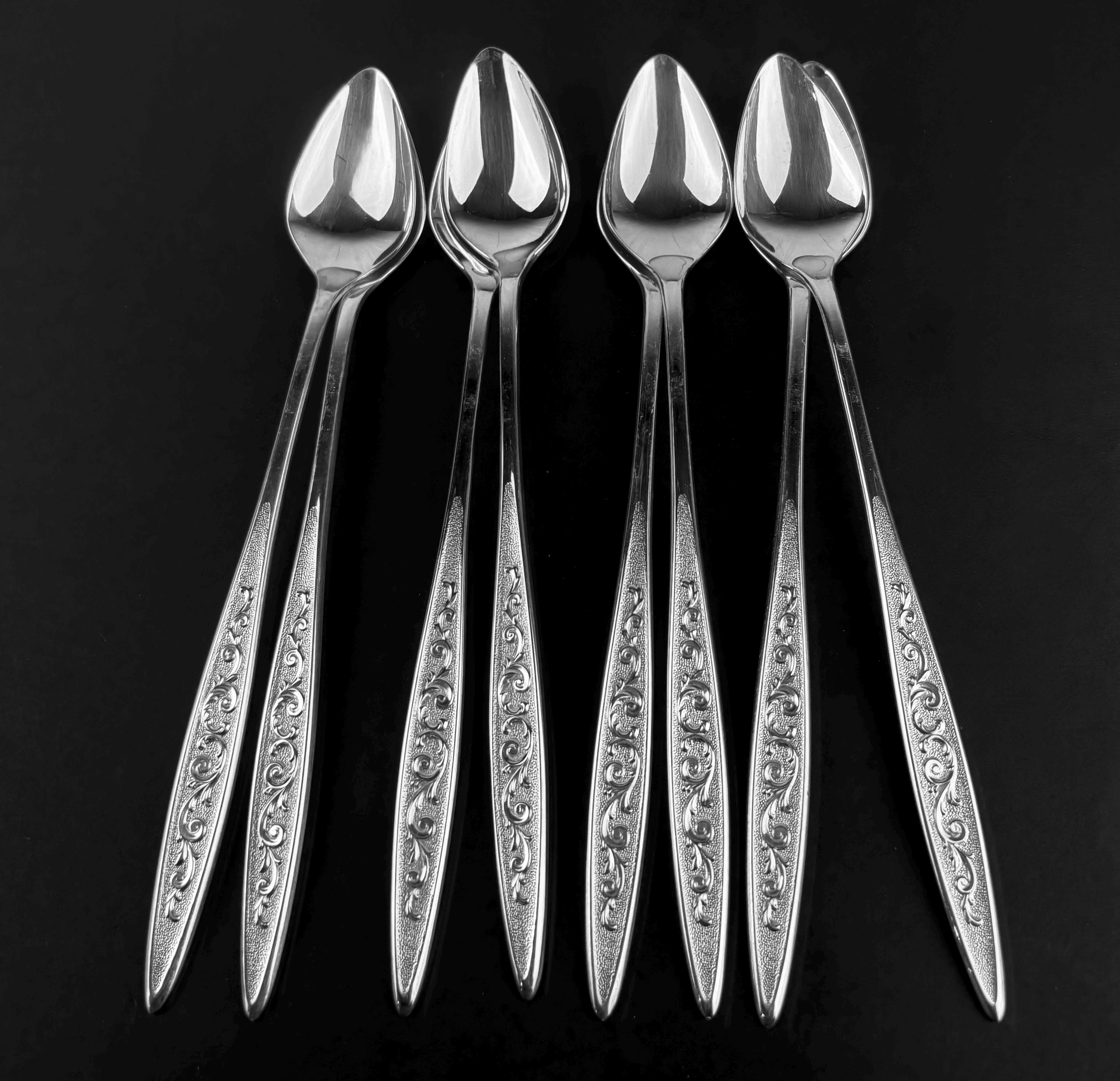 William Roberts French Pearl 18/10 Stainless Steel Flatware – Beaded Outline, Glossy Finish, Discontinued Pattern