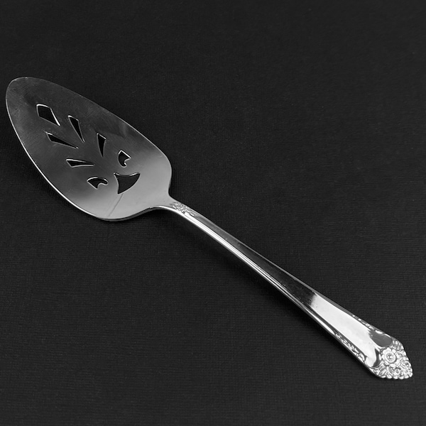 Vintage Pie Cake Server - Wm Rogers Starlight 1950 - Silverplate