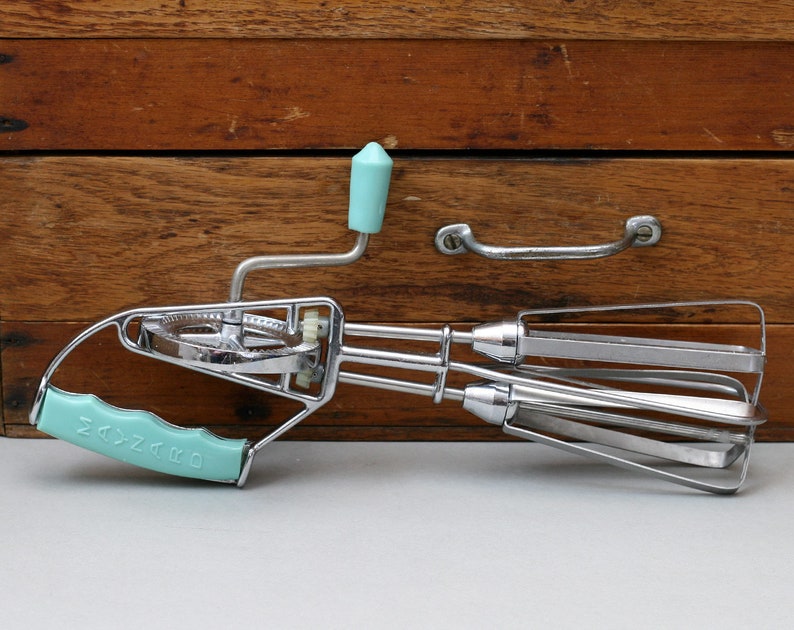 1950s Turquoise Egg Beater Maynard Turquoise Kitchen Utensils