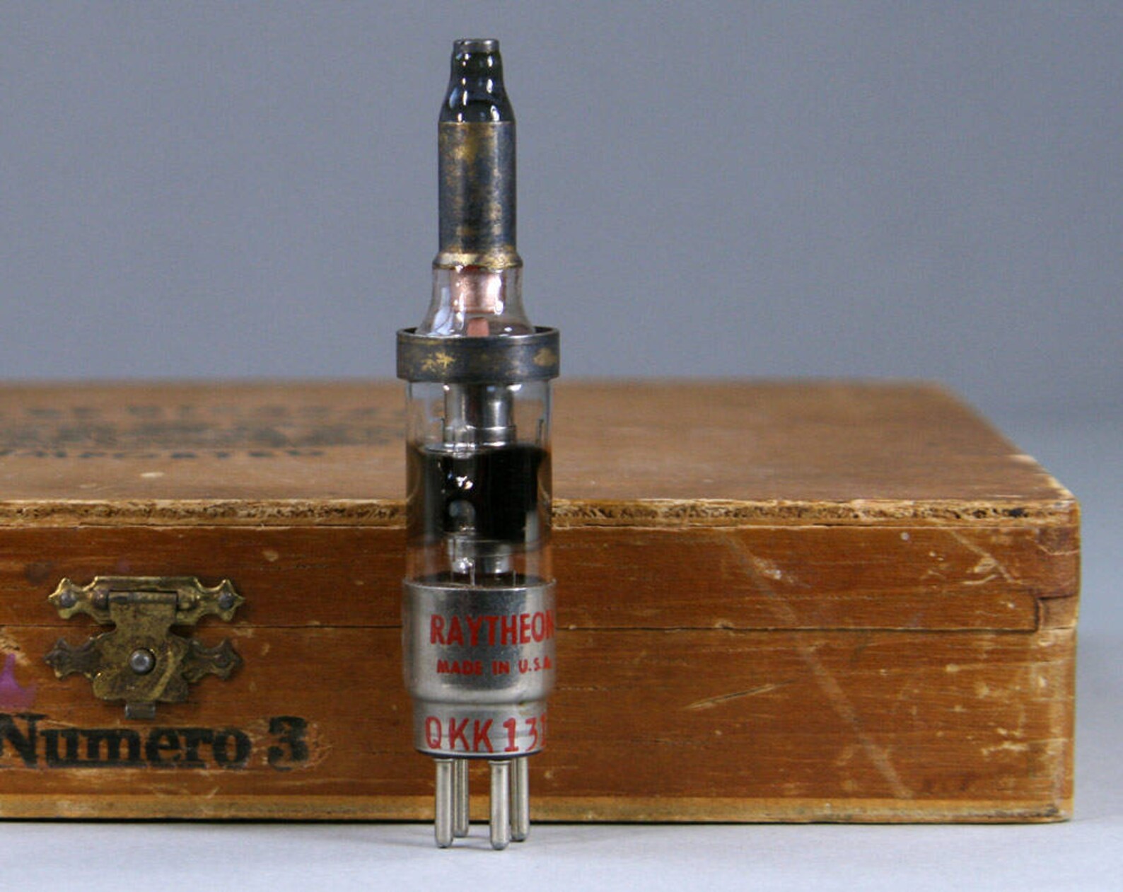 Vintage Vacuum Tube QKK1316 Klystron Microwave Raytheon USA Etsy