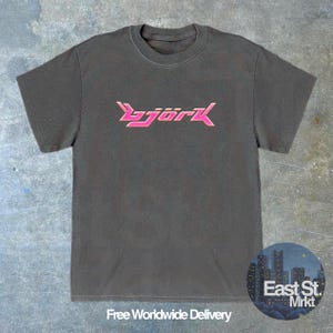 Bjork T-shirt v2 | Gift Idea | Vintage Style | Cool t-shirt | Retro tee | Festival | Music T-Shirt | 90s Style | y2k