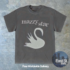 Mazzy Star Among My Swan Tシャツ | ビンテージ スタイル | クールなTシャツ | レトロTシャツ | フェスティバル | ミュージックTシャツ | 90年代スタイル | y2k | グランジ時代 | ギフト
