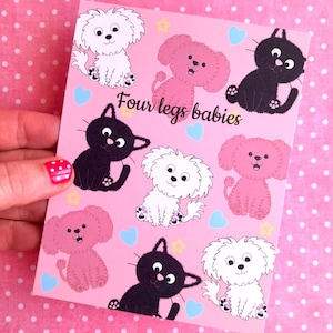 Carte " Four legs babies " , carte postale représentant nos bébés à quatre pattes  , carte postale chats et chiens mignons .