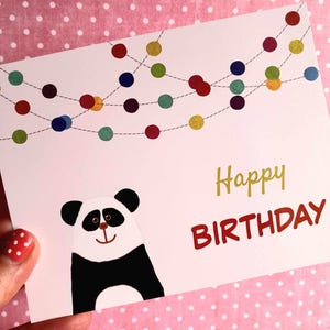 Carte d'anniversaire panda mignon , carte d'anniversaire pour amoureux des pandas , carte pour enfant , carte postale d'anniversaire  .