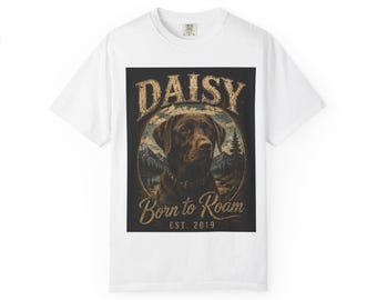 Daisy Labrador Portrait Born to Roam T-Shirt | Dog Lover Tee