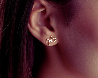 Kleine Initialen Ohrringe Benutzerdefinierte Ohrstecker Ohrringe Buchstaben Ohrstecker Silber Buchstaben Ohrringe Gold erste Ohrringe Personalisierter Ohrstecker