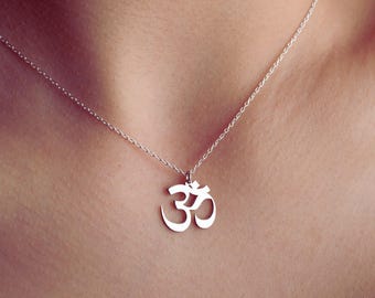 Dainty Gold Yoga Necklace Spiritual Yoga Breathe Necklace Ohm Pendant for Women Peaceful Pendant Necklace Sterling Silver Ohm Necklace