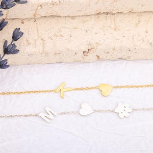 Benutzerdefinierte Anfang Armband, personalisierte Buchstabe Armband, Armband für Paare, Armband Anfangsbuchstabe Armband, Pfotenabdruck Armband, kleines Herz Armband
