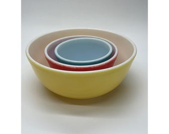 Vintage Pyrex Primary Colors Nesting Mixing Bowl Set 404 402 401 Yellow Red Blue