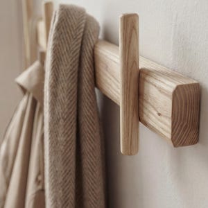 Eichen Hakenleiste Wand Montiert – Minimalistische Holz Kleiderhaken für den Eingangsbereich