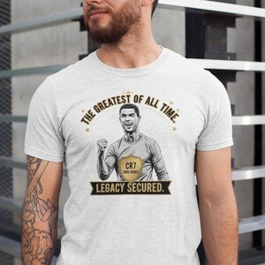 Ronaldo Tshirt, CR7 Tshirt, Cristiano Ronaldo GOAT Football Shirt – Road to 1000 Goals Tee, Soccer Legend Graphic T-Shirt, Football Fan Gift