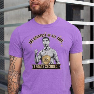 Ronaldo Tshirt, CR7 Tshirt, Cristiano Ronaldo GOAT Football Shirt – Road to 1000 Goals Tee, Soccer Legend Graphic T-Shirt, Football Fan Gift